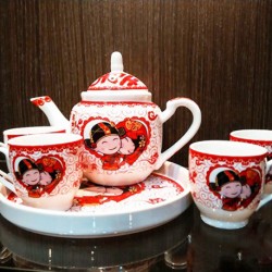 Chinese Tea Pot ( Cha Ju - Xiang jing Ru Bin )
